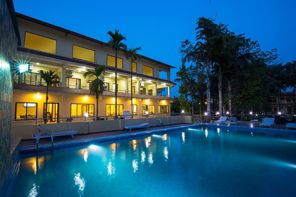 Hotel Rainforest | Sauraha Hotels